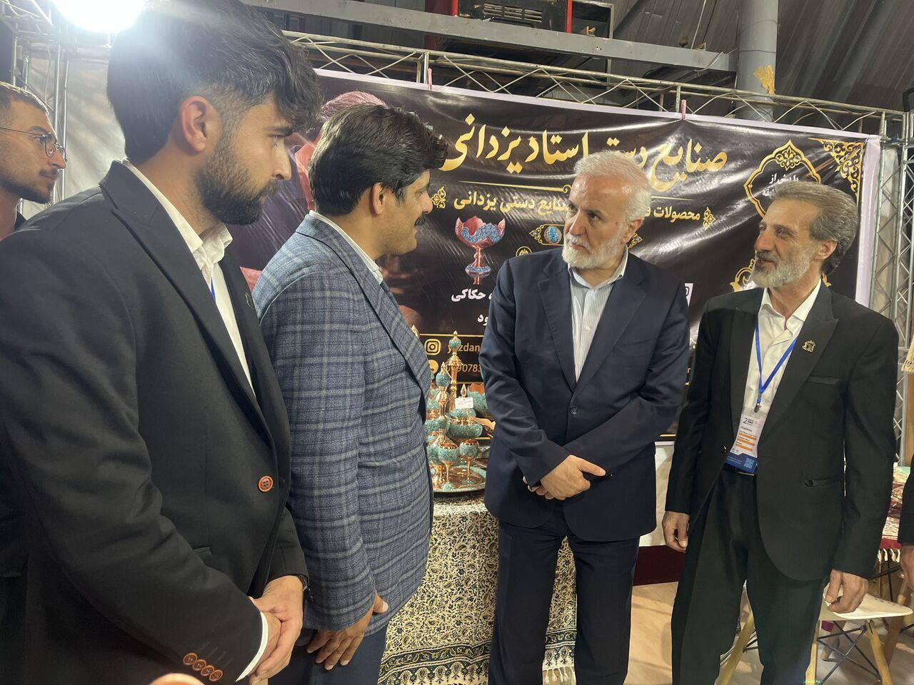 اختصاص تسهیلات ۴ درصدی به صنایع دستی و بوم‌گردی/ انعقاد ۹۱ هزار میلیارد تومان قرارداد سرمایه‌گذاری در شیراز
